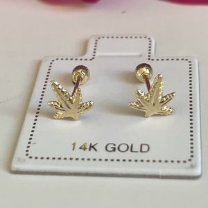 Solid Yellow Gold 14 Karat Plane. Leaves 7x7  Earring
